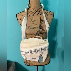 NWT Supreme Nylon 3D Shoulder Bag